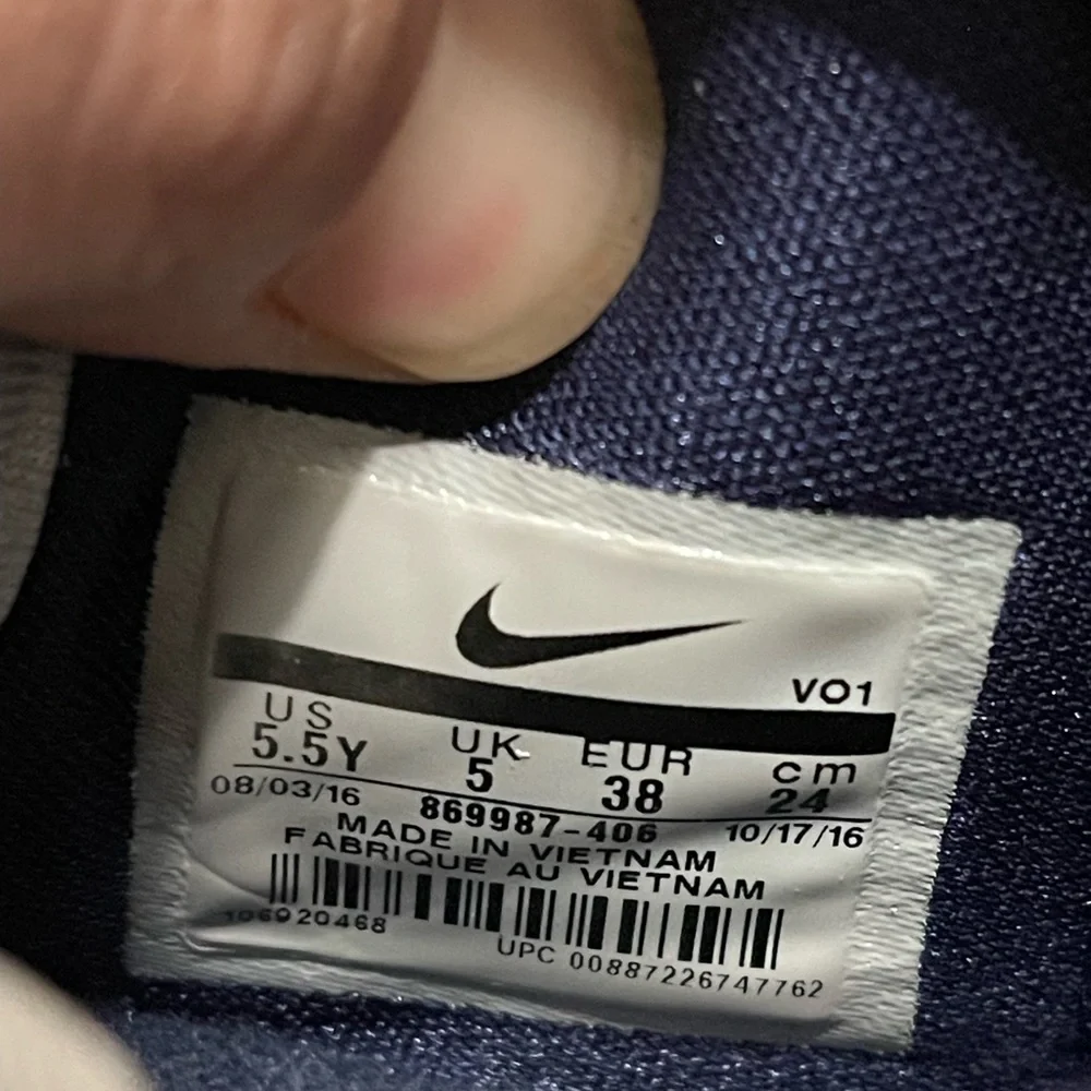 Nike‎ Kobe AD GS “Midnight Navy” Basketball Shoes 869987-406 Size 5.5Y